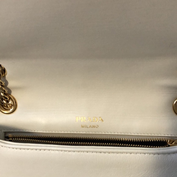 Prada Pattina crossbody bag - Picture 7 of 16